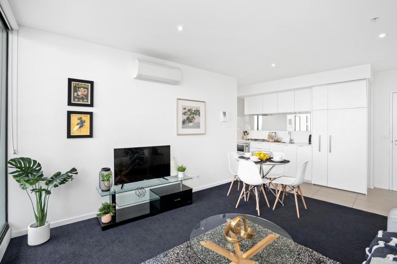 Complete Host Tiara Apartment Melbourne