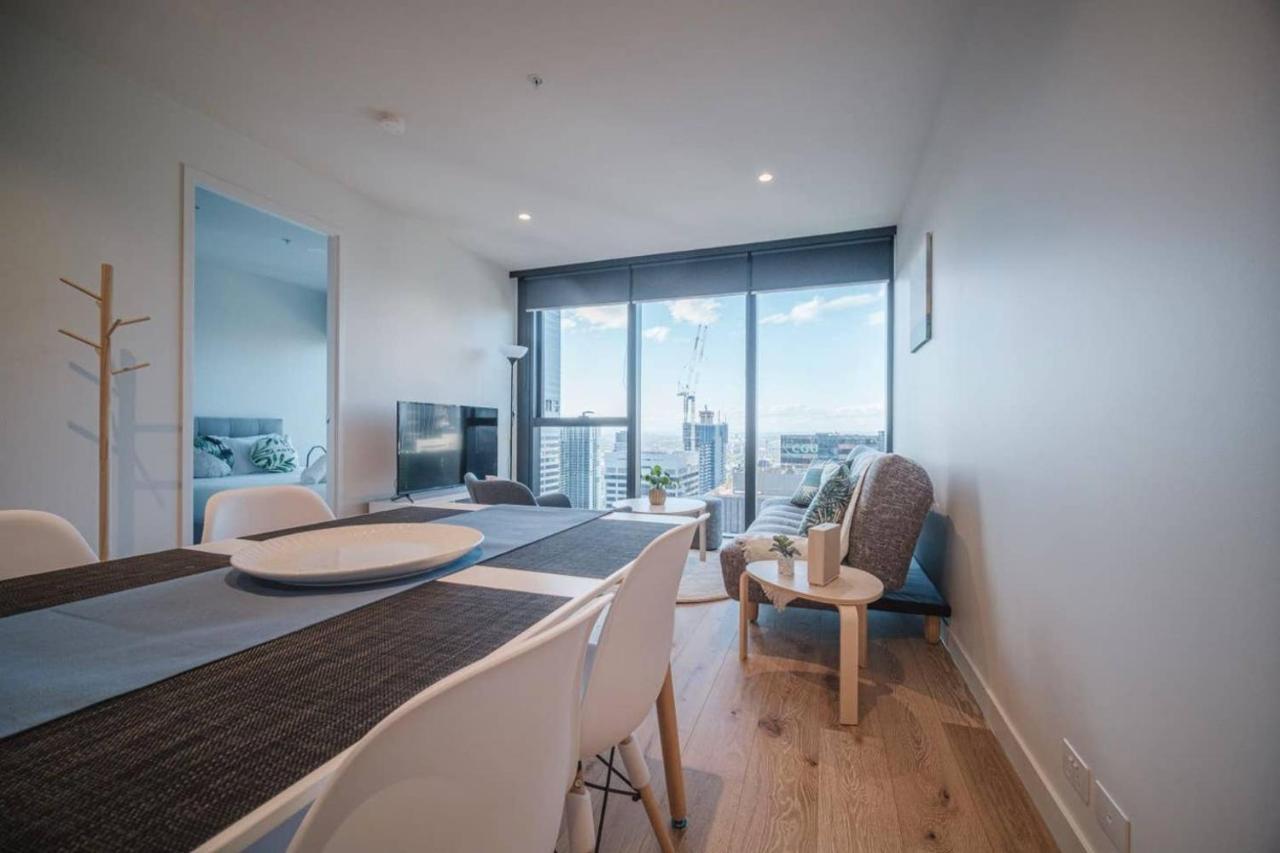 Modern Living@collins Centro Location 2br