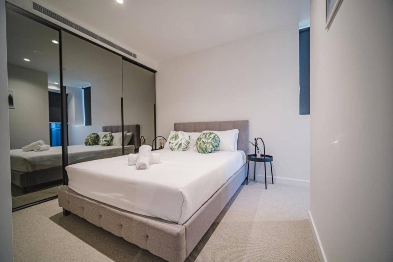 Modern Living@collins Centro Location 2br Apartment *