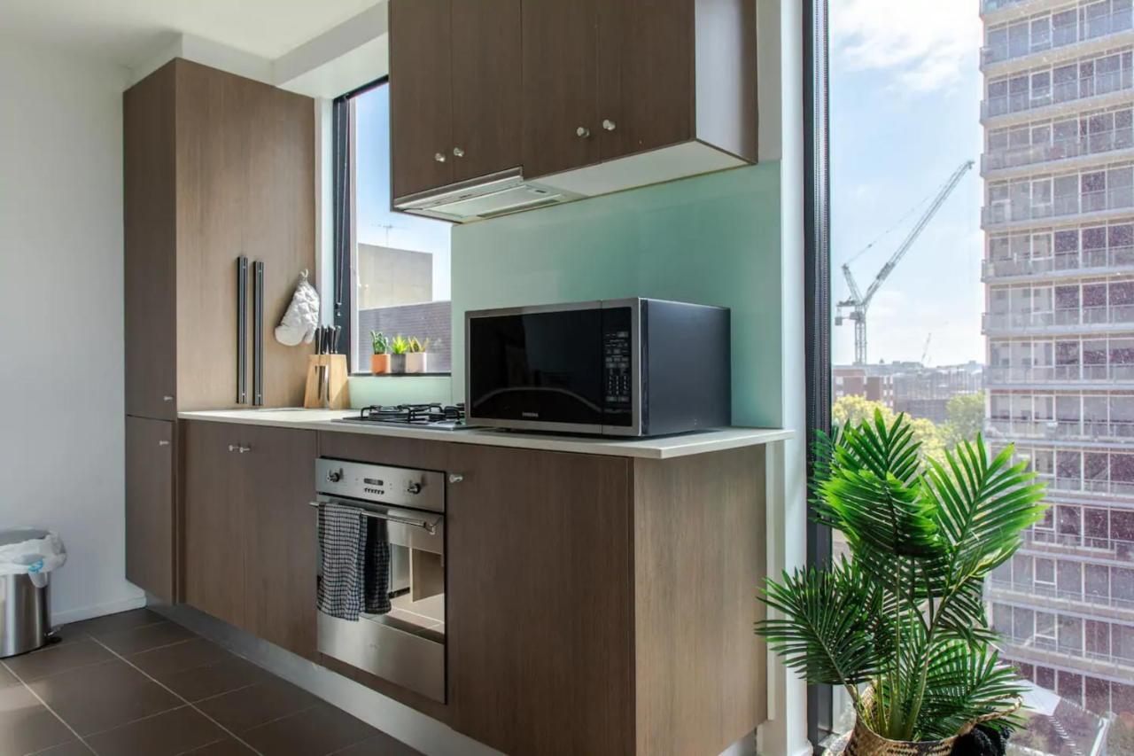 Apartment Bright 2 Bedroom With Rooftop Pool *