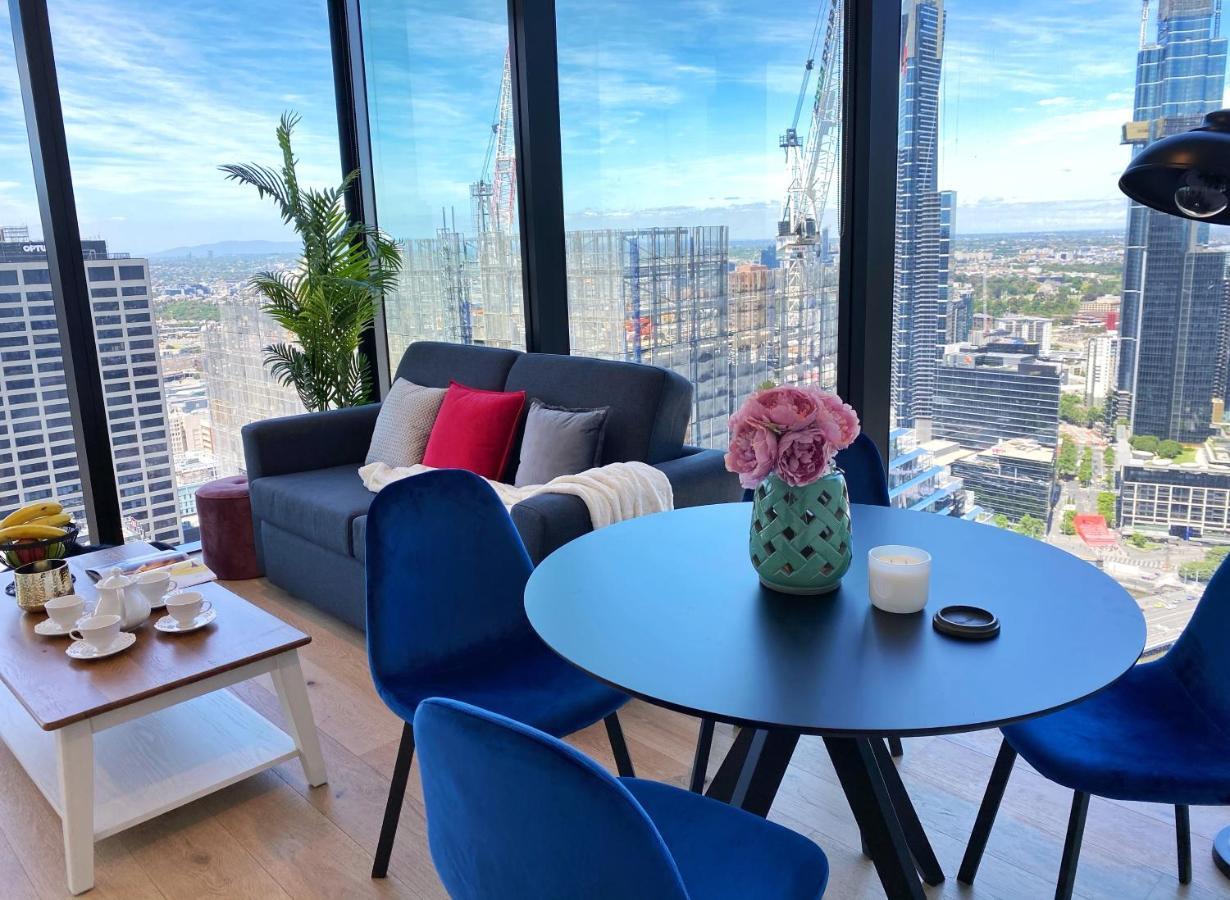 Cbd Fabulous View 2br High In The Sky On Collins Apartment *