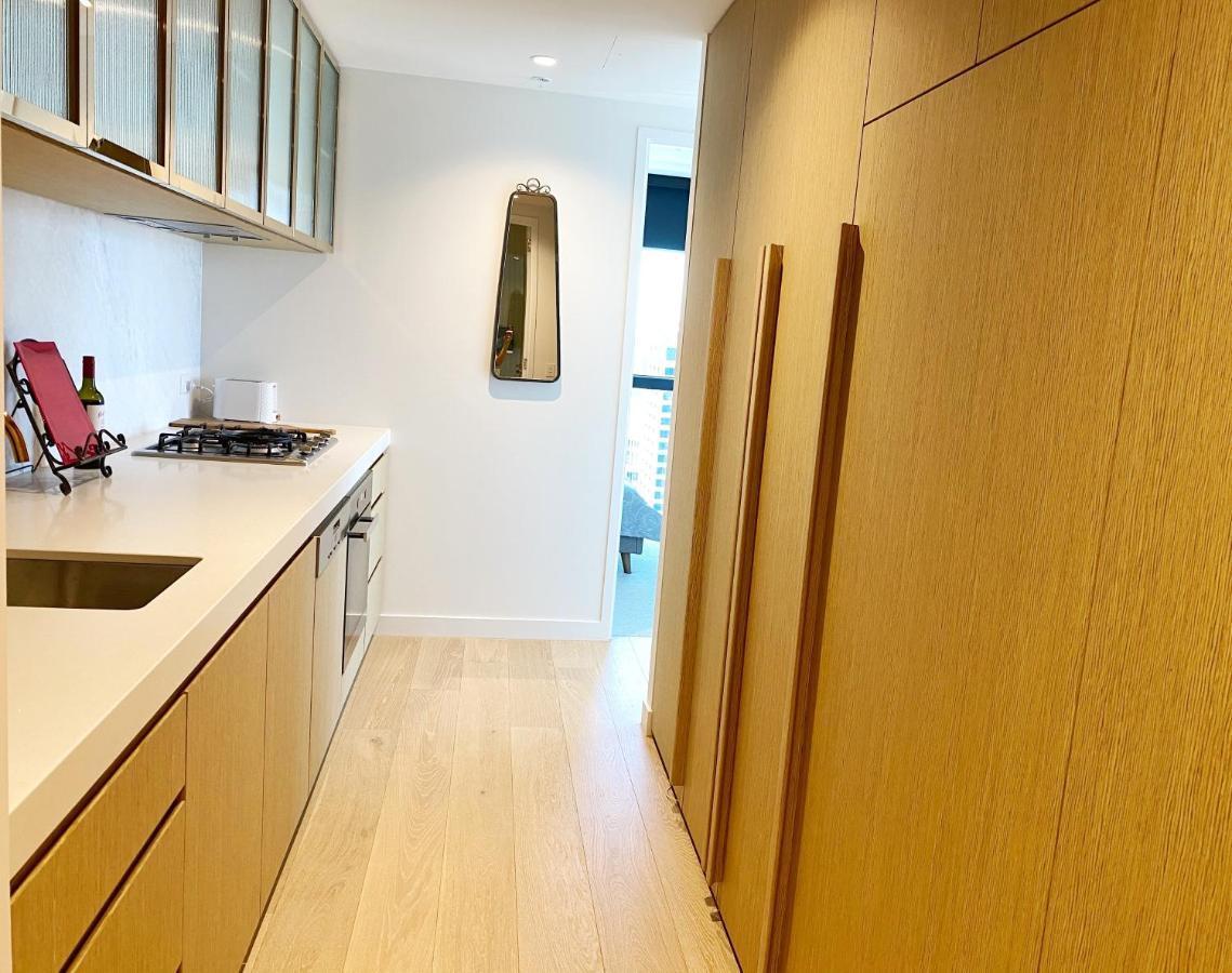 Apartment Cbd Fabulous View 2br High In The Sky On Collins