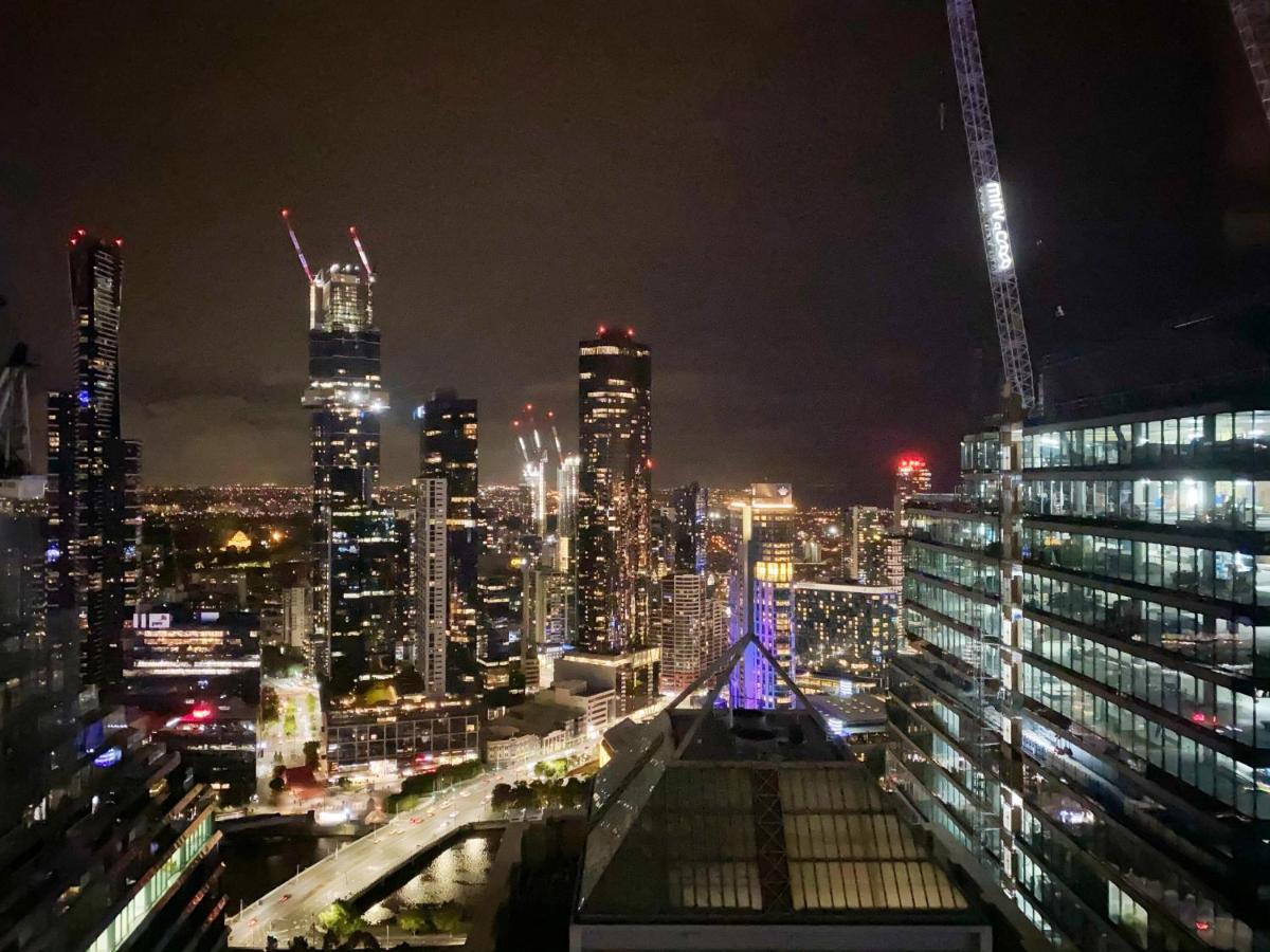 Cbd Fabulous View 2br High In The Sky On Collins