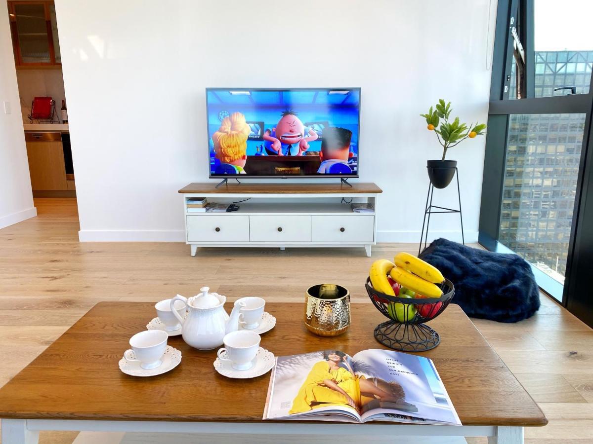 Apartment Cbd Fabulous View 2br High In The Sky On Collins Melbourne