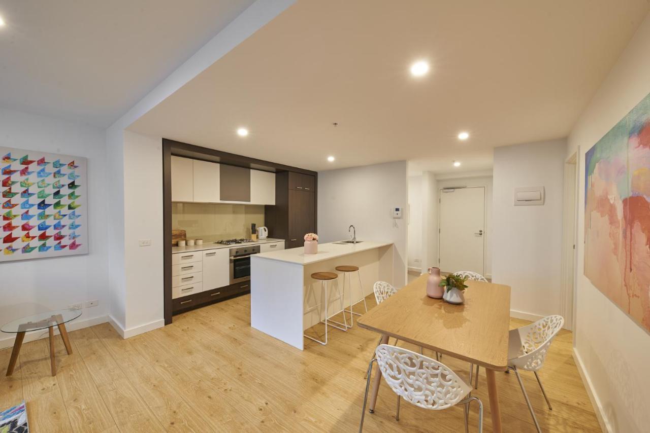 Mega Style Opus Apartment