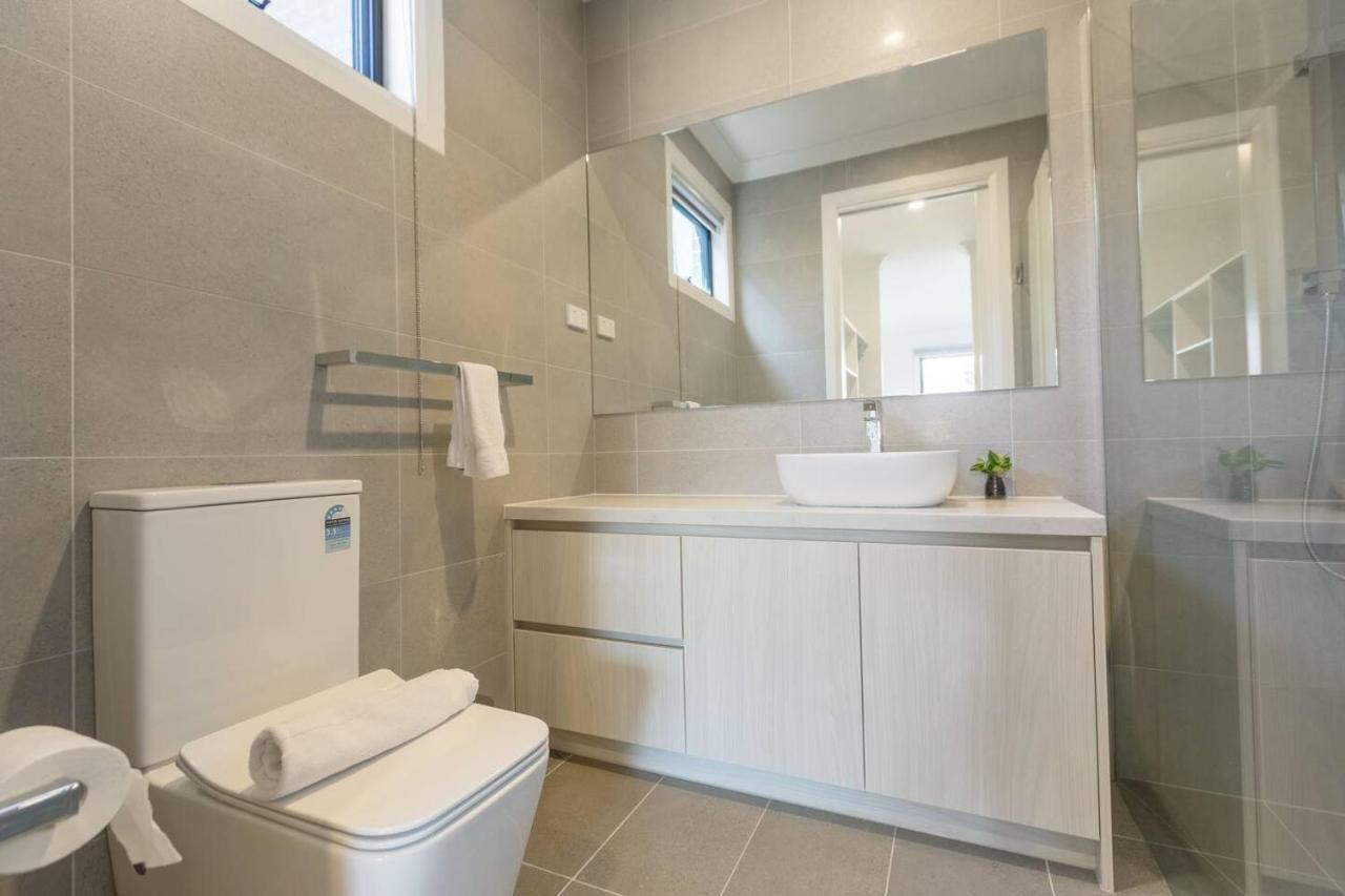 Wow Factor!luxe 4br Townhouse@glen Waverley