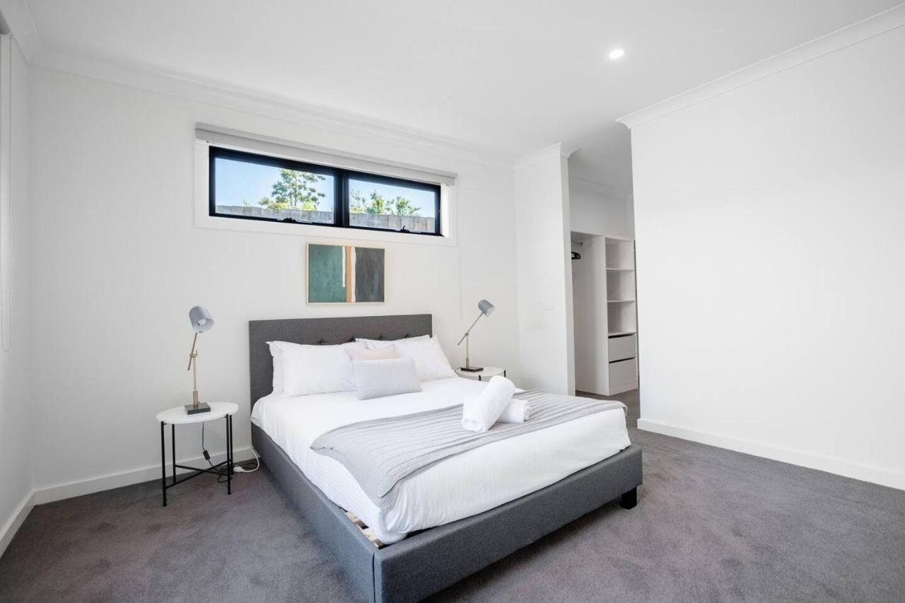 Wow Factor!luxe 4br Townhouse@glen Waverley * Melbourne