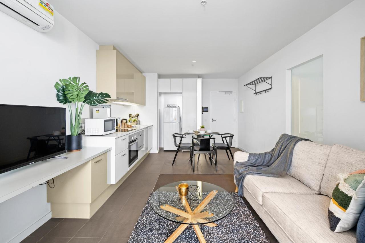 Complete Host Hudson Apartment Melbourne