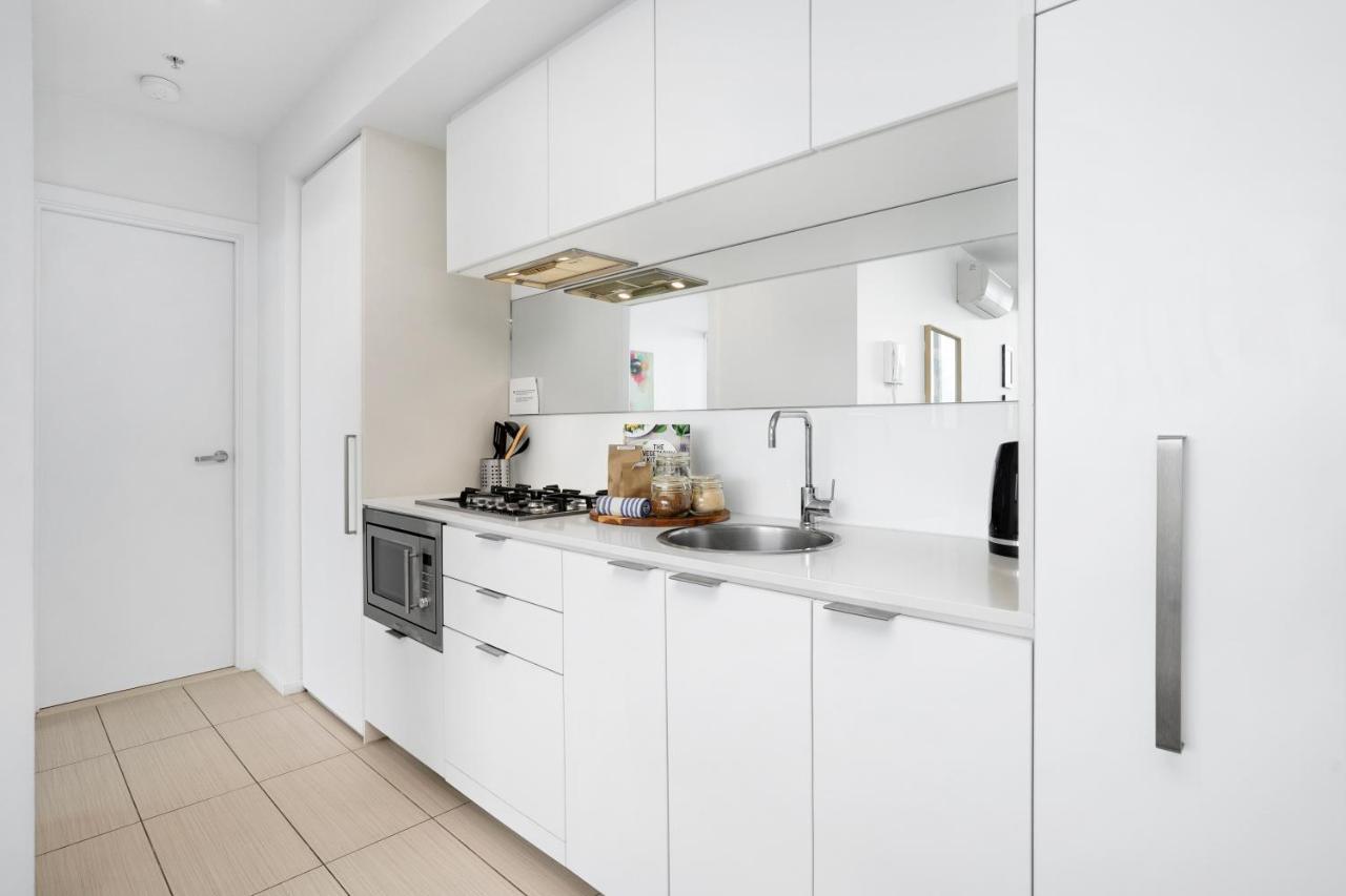 Complete Host Tiara Apartment Melbourne