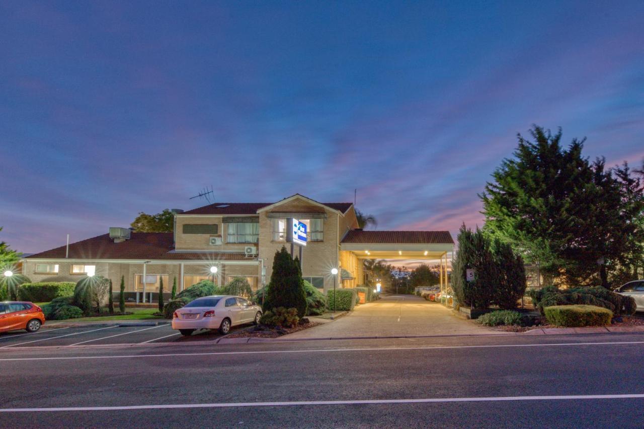 Western Airport Motel