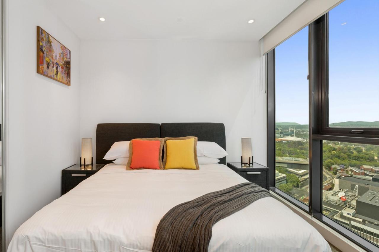Yarra Riverside 2-bed Retreat In Prime Location