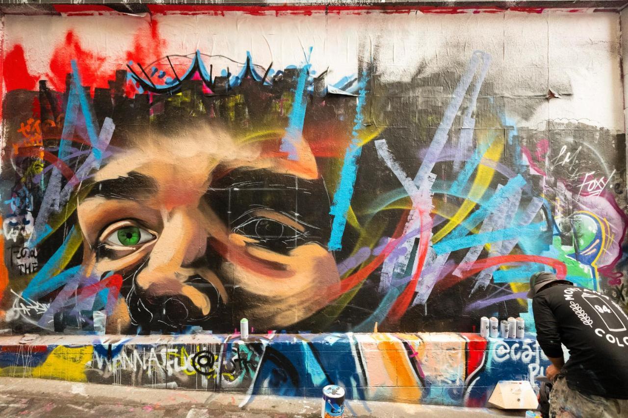 Yha * Melbourne