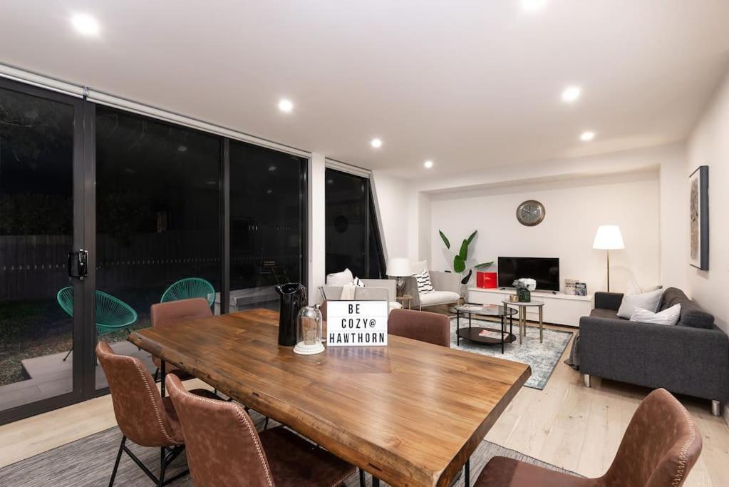 106*modern Prestige*3-storey New Establishment Holiday home