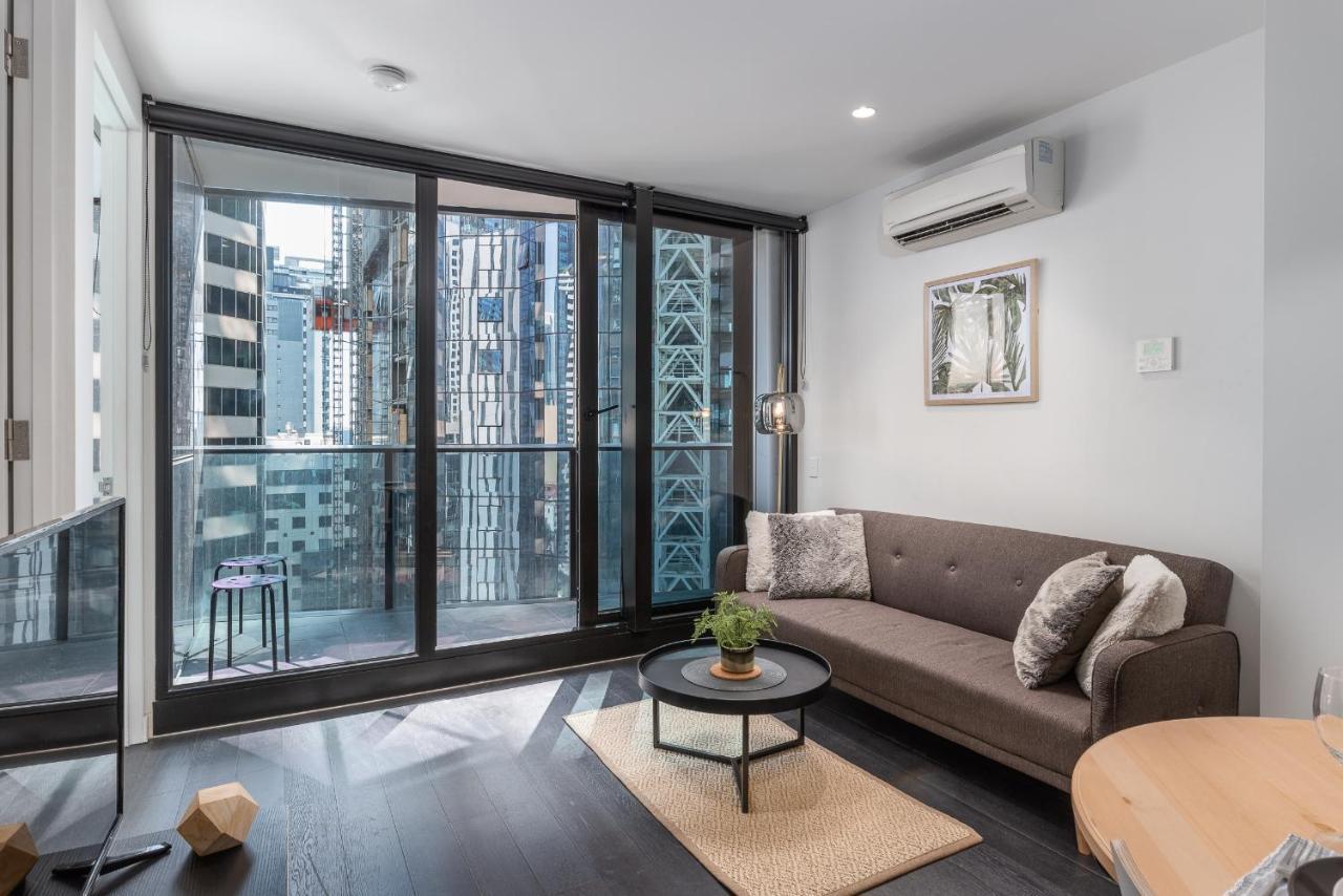 Eq Tower - Service Apartment