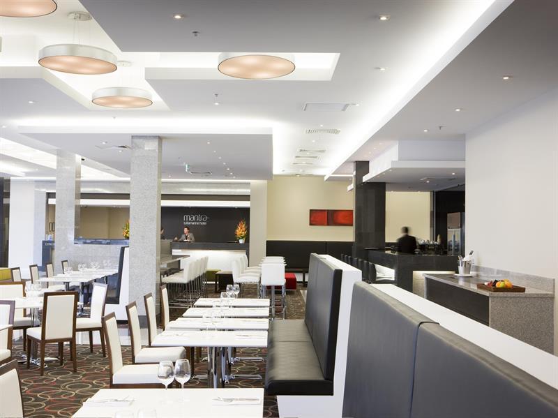 Mantra Airport 4*