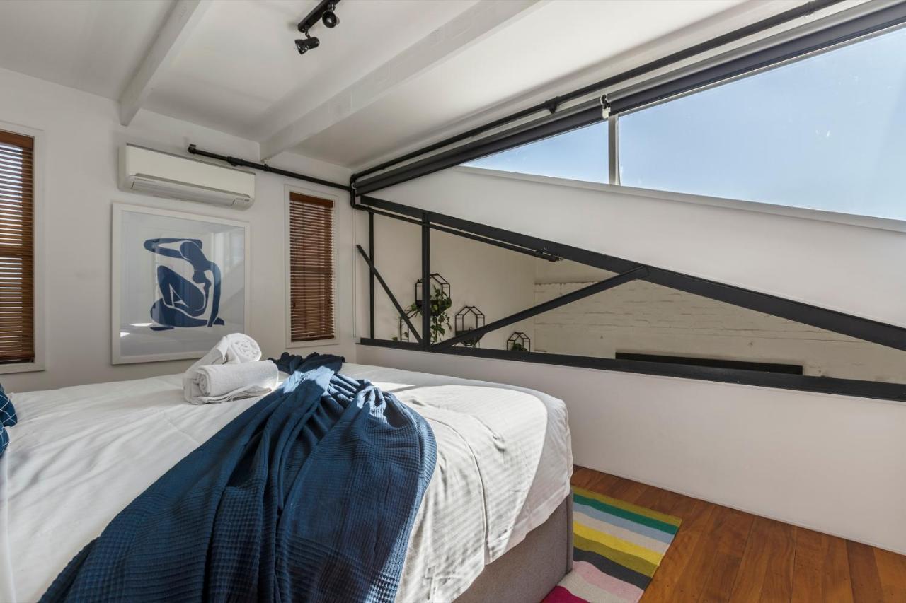 Staycentral - Fitzroy Converted Warehouse Penthouse Apartment Melbourne