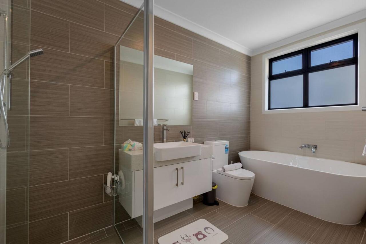 Impressive & Spacious New Townhouse@preston Holiday home *