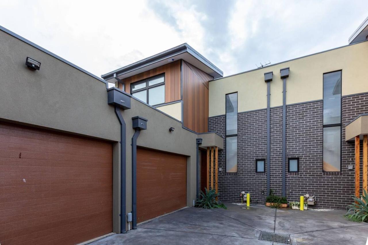 Impressive & Spacious New Townhouse@preston Melbourne