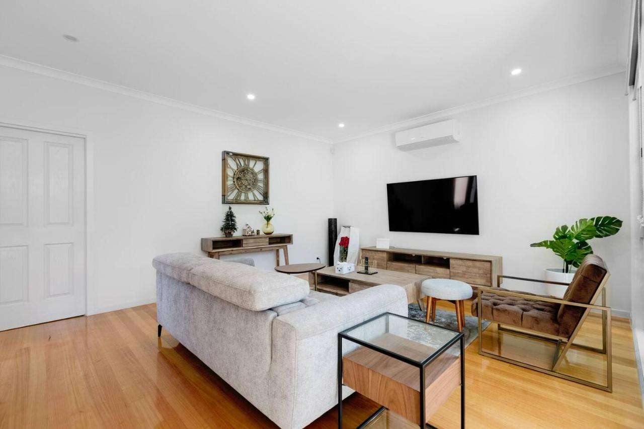 Impressive & Spacious New Townhouse@preston Melbourne
