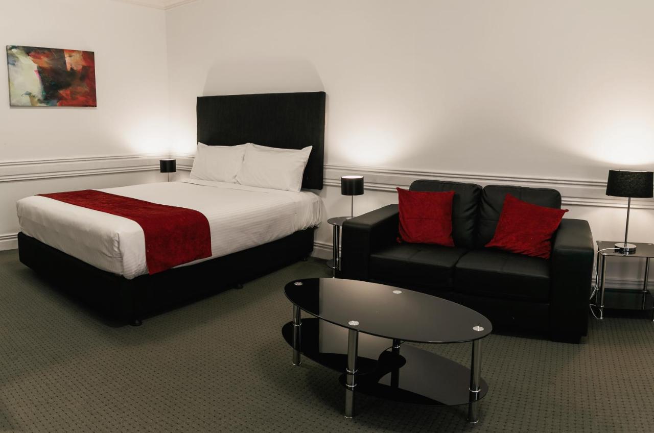 Kew Official 3* Melbourne