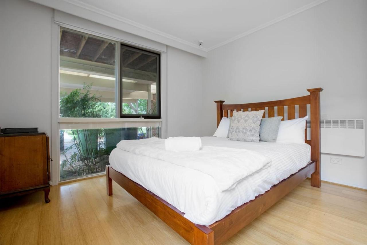 Comfy House With Pool@rosanna Melbourne