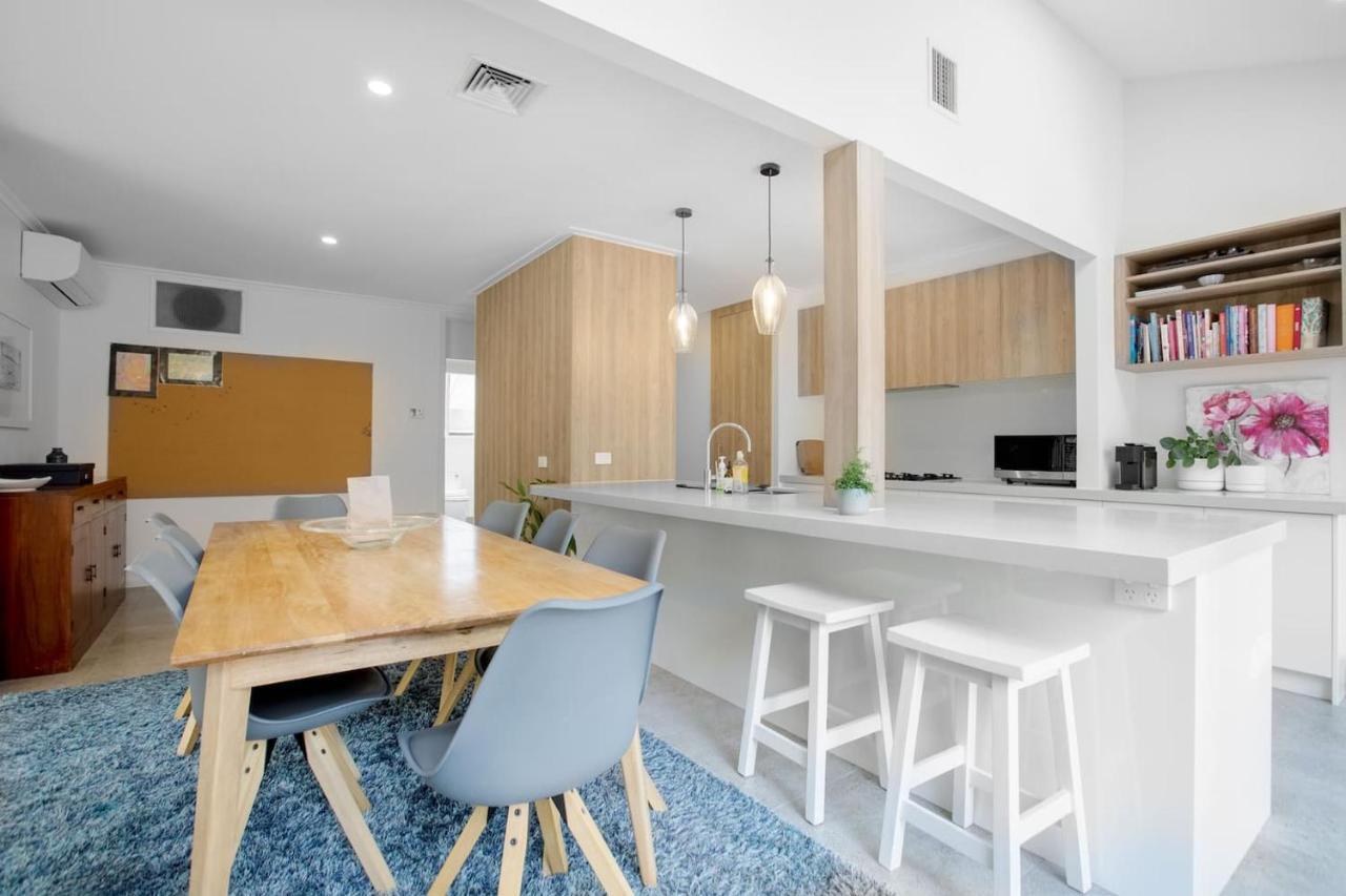 Comfy House With Pool@rosanna * Melbourne