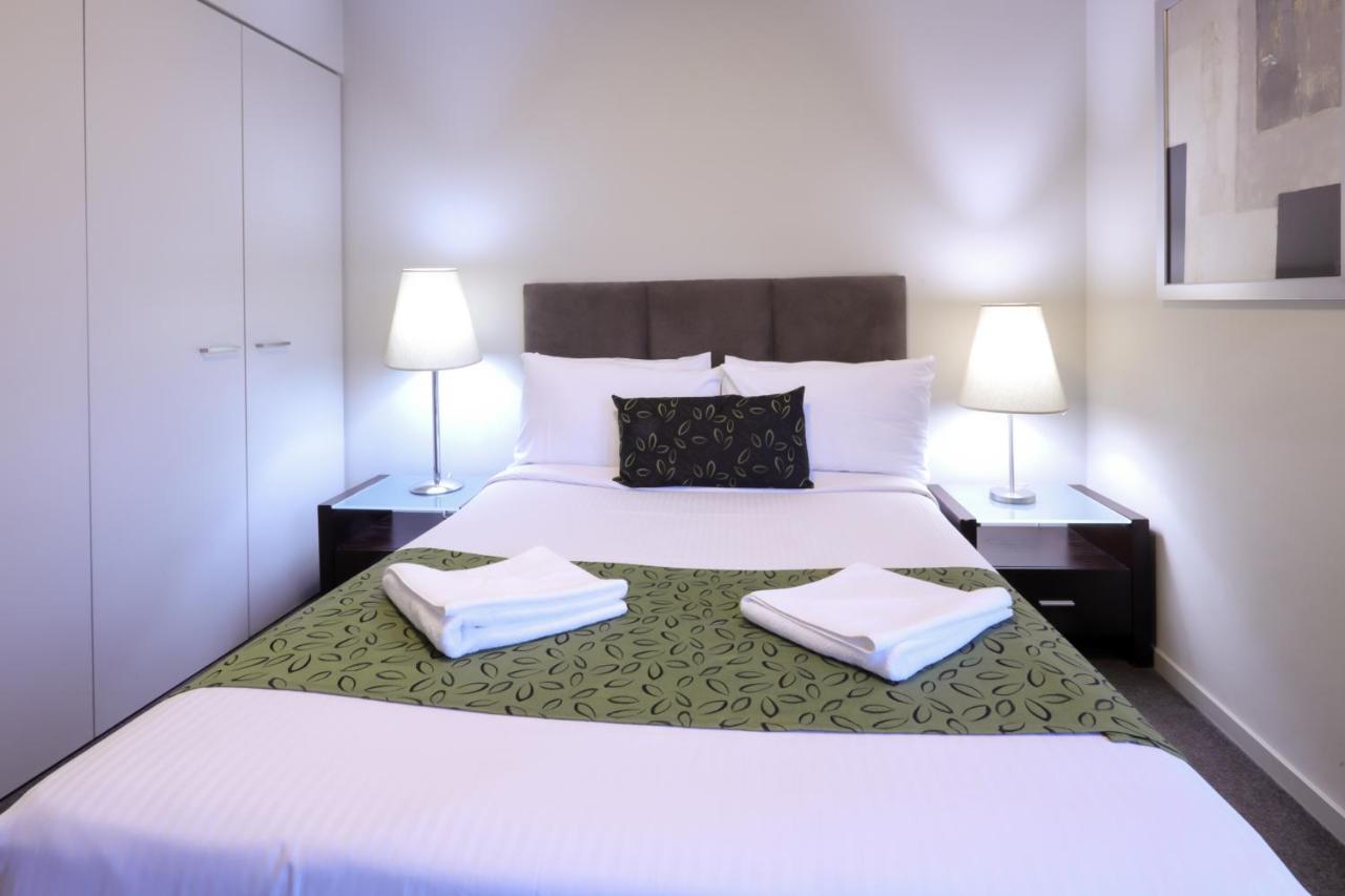 Akom At Docklands 4*
