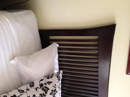 Knightsbridge 3* Melbourne