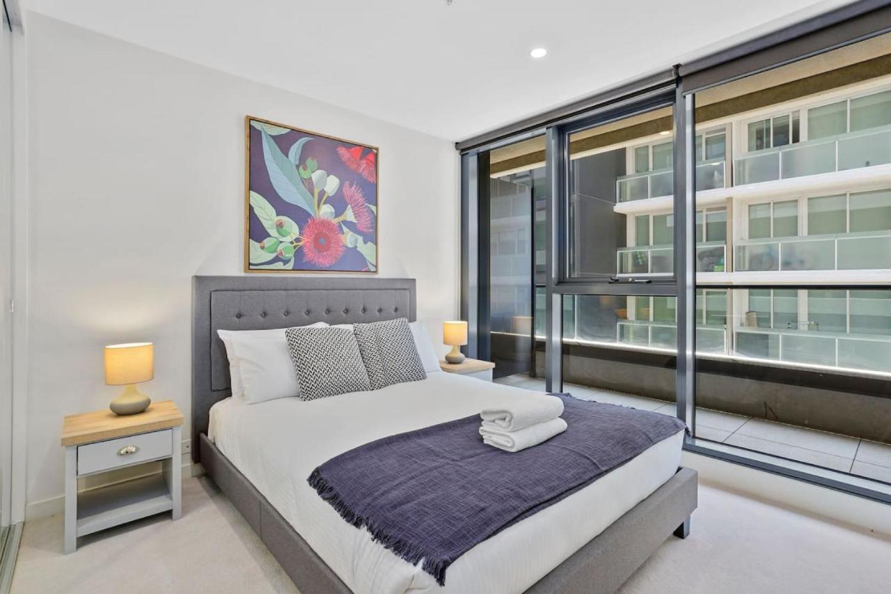 Yarra - Yarra Toorak Rd & Chapel St. Pool, Gym & Parking Apartment *