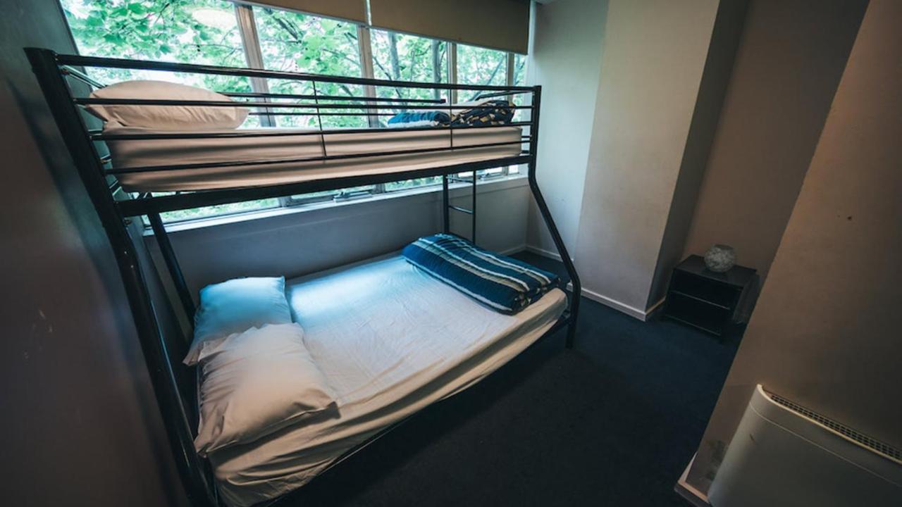 Nomads Backpackers * Melbourne