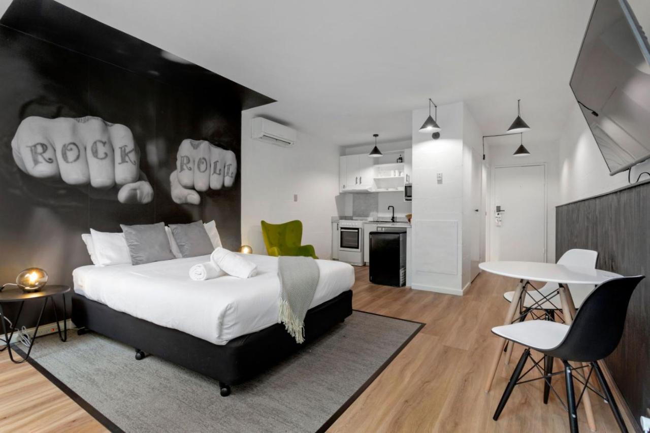Soya On Davis Aparthotel 3*