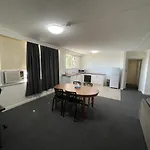 Parkside Inn Motel