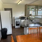 3 Bedroom Family House Close To Melbourne Airport