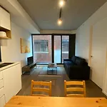 Mono Apartments On La Trobe Street