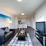 Southbank One Bedroom Apartment Near Crown Casino & Convention Centre
