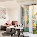 Quality Apartments Melbourne Central
