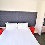Quality Apartments Melbourne Central