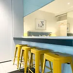 Lovely One Bedrooms Apartment In A Great Location