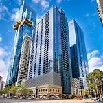 Exclusive Stays - Southbank Grand