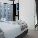 Melbourne Getaway 2Bdrm Parking Pool & Spa