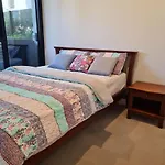 Two Bedroom Apartment In North Melbourne
