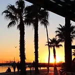 Sunset Beach Paradise St Kilda