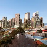 Hv.Hotel Apartment At South Melbourne Market