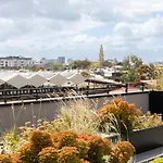 Hv.Hotel Apartment At South Melbourne Market