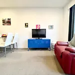 Readyset Apartment At Charman