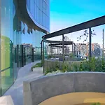 Rest Modern One Bedroom Apt At Premier Tower