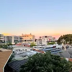 Readyset Apartment At Charman