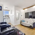 Sweet 1Br Studio In St Kilda
