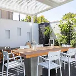 Albert Park - Beachfront Bliss