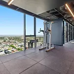 Slate Skies At Palladium - Urban Lifestyle With Pool